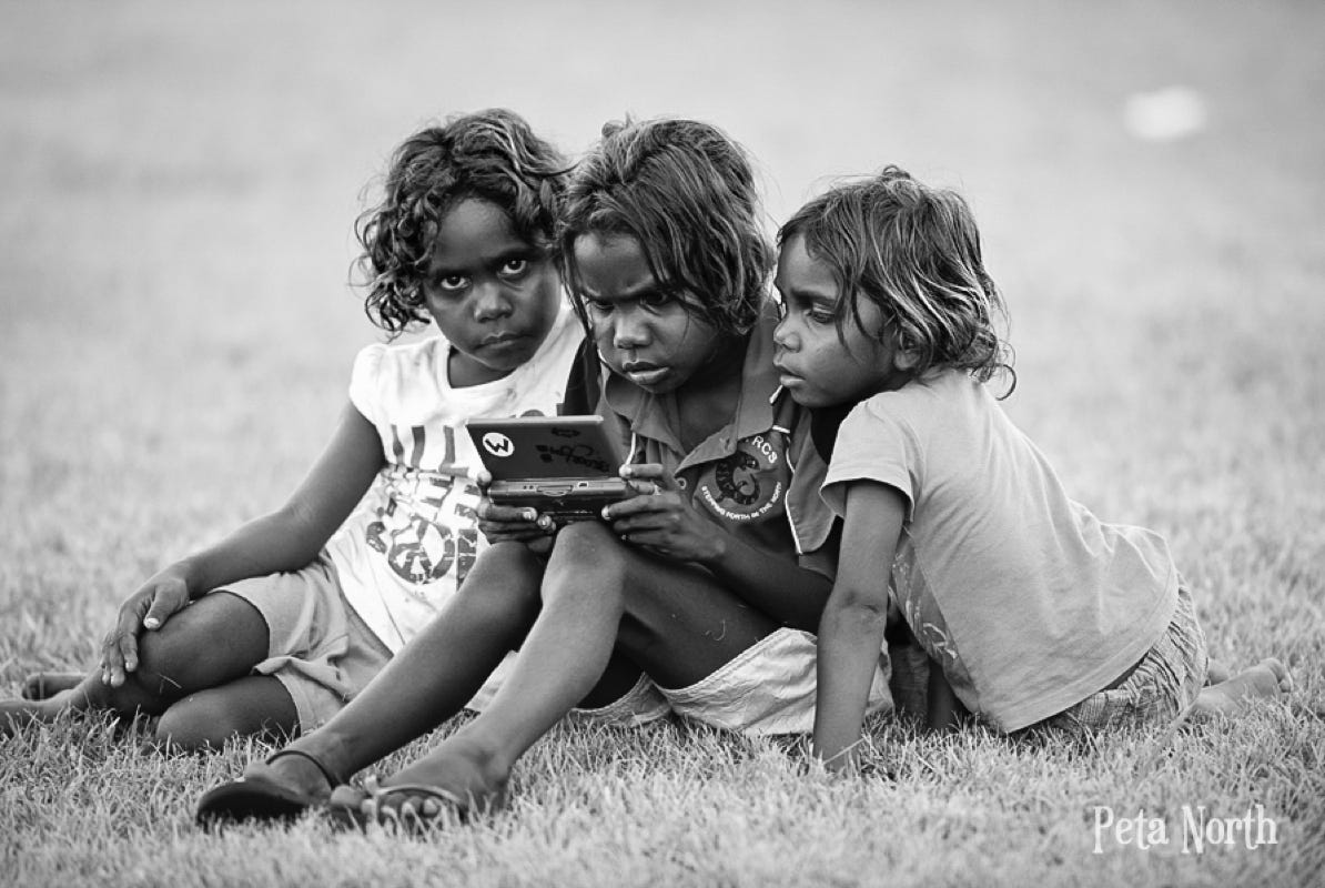 Corporate photography, corporate photographer perth, annual reports, business plans, infrastructure photography perth, mains roads, tunnel, construction, perth photographer, events, conferences, media events, industrial photographer, portraits, environmental portraits, mining photographer, mining photography, head shots,   indigenous kis